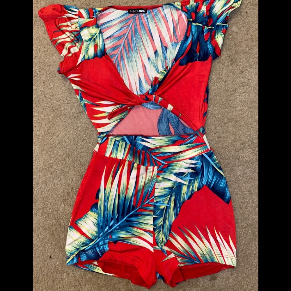 Fashion nova romper!